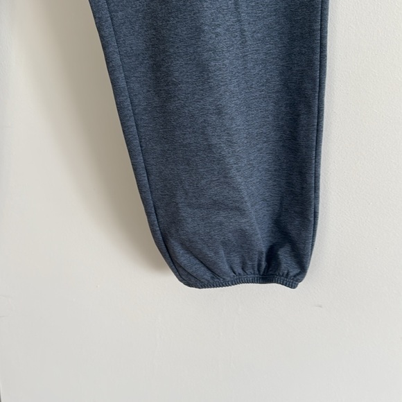 Vuori Granite Performance Jogger - Picture 3 of 5